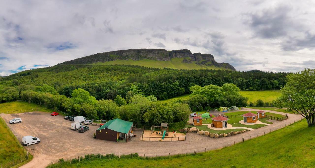 Waterfall Caves Turn-Around-Houses Villa Limavady Bagian luar foto