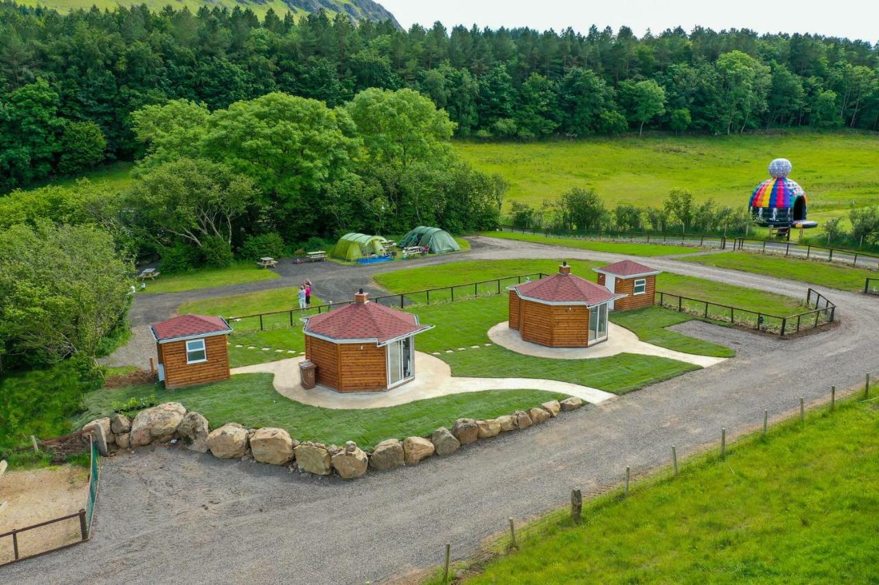 Waterfall Caves Turn-Around-Houses Villa Limavady Bagian luar foto