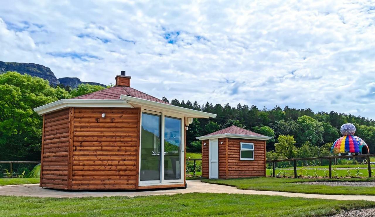 Waterfall Caves Turn-Around-Houses Villa Limavady Bagian luar foto