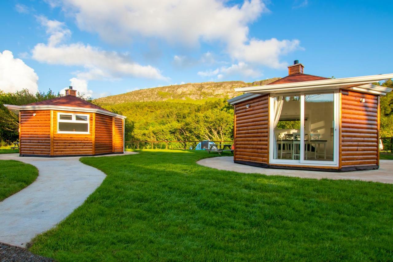 Waterfall Caves Turn-Around-Houses Villa Limavady Bagian luar foto